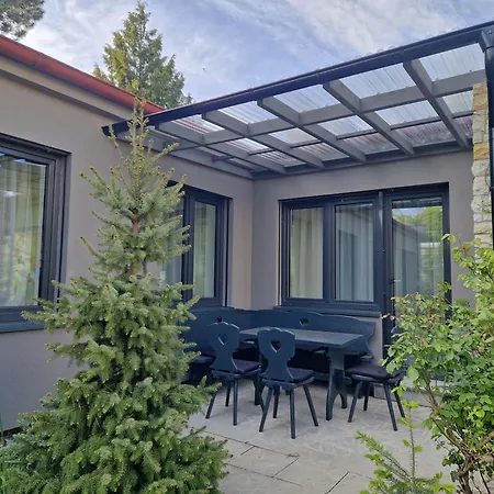 Relax Pod Javorem Apartment Kladno